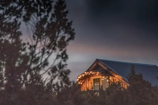 Birdhouse Treehouse by Skybox Cabins GlenRose Texas IMG: Airbnb