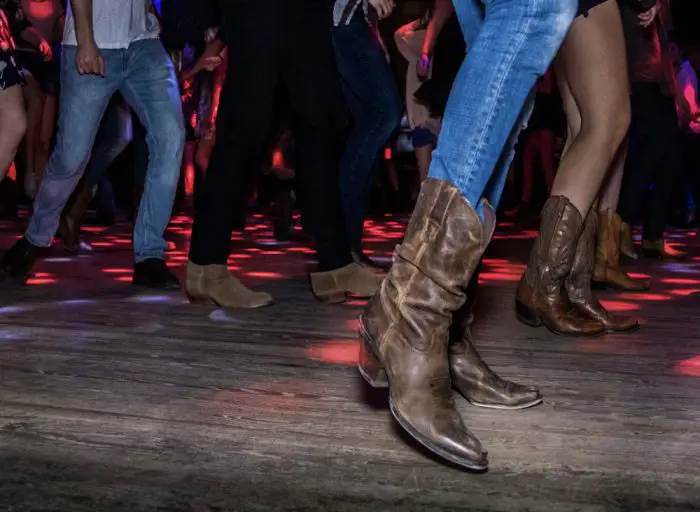 Texas-BBQ-and-Line-Dancing.jpg